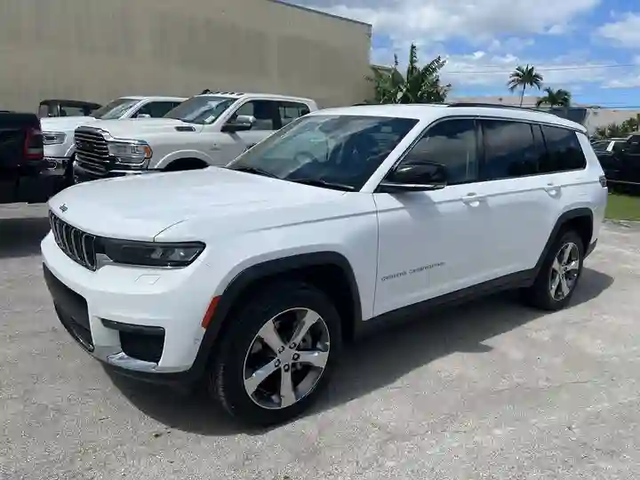 2022 Jeep Grand Cherokee Whatsapp +183123084900