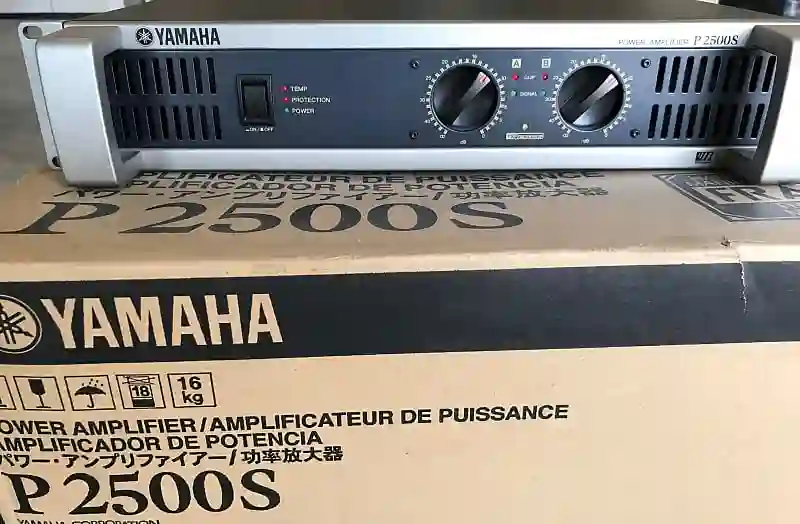 AMPLIFICATEURS YAMAHA A BON PRIX