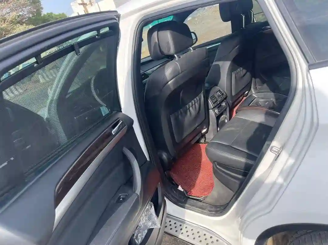 BMW X6 - Vue 2