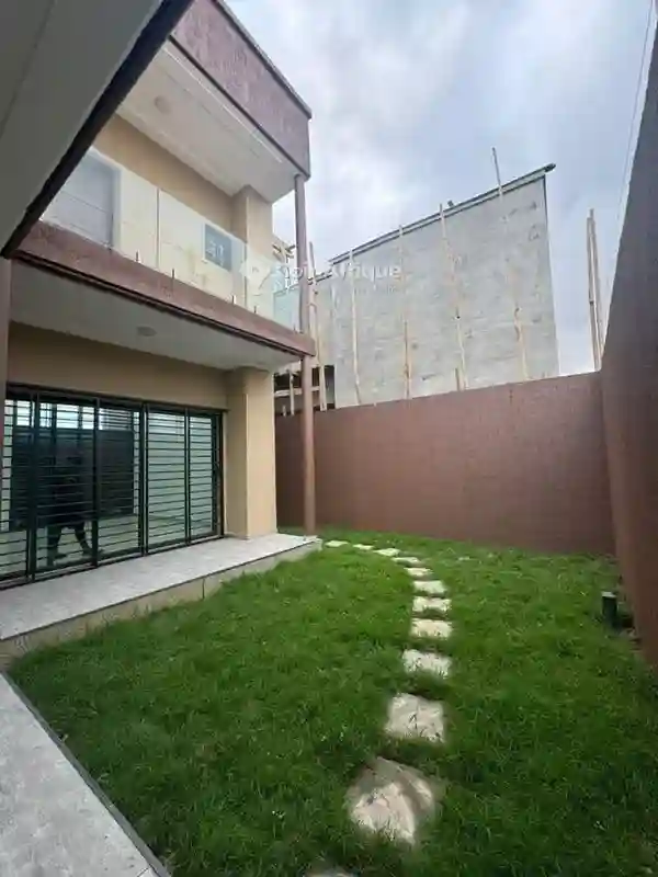 Vente Villa 6 Pièces - Cocody Cité Blanche Angre chu - Vue 4