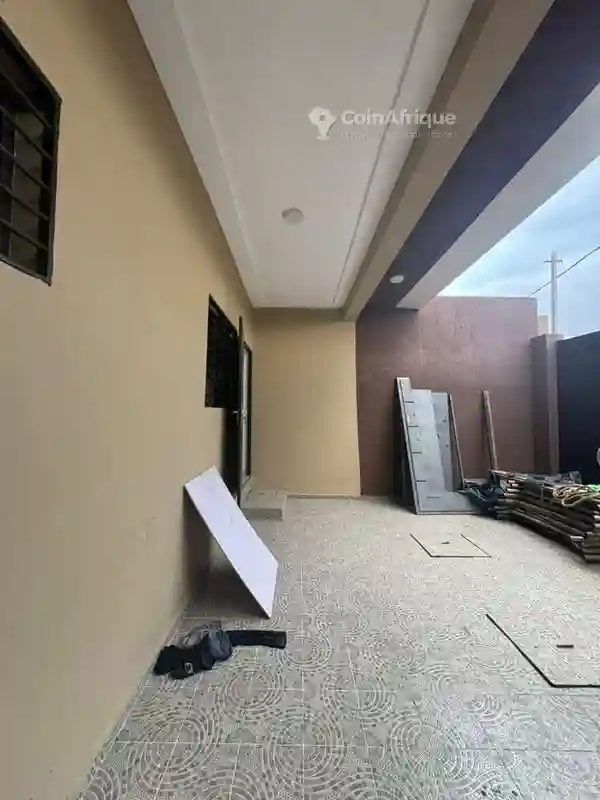 Vente Villa 6 Pièces - Cocody Cité Blanche Angre chu - Vue 5