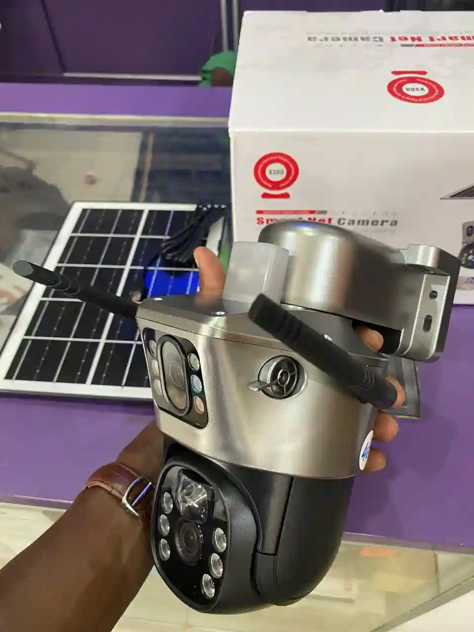 Caméra Extérieure Avec Puces 4g 4K 8MP ET Panneau Solaire - Vue 2