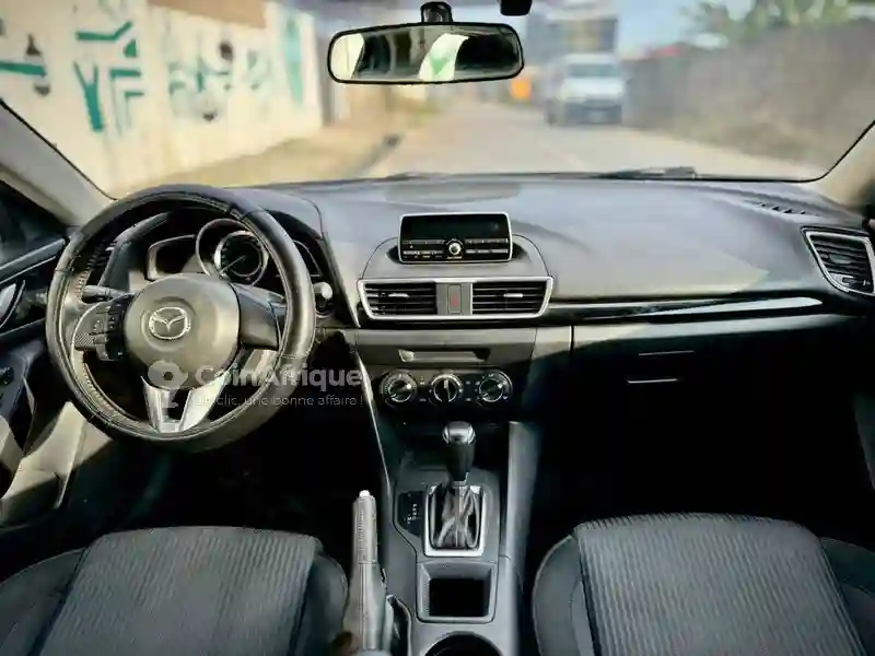 Mazda 3 2018 - Vue 1