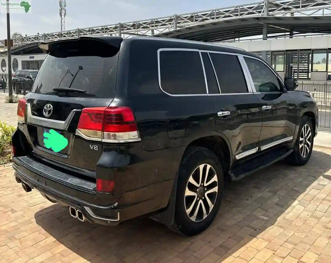 Toyota Land Cruiser Année 2016 - Vue 2
