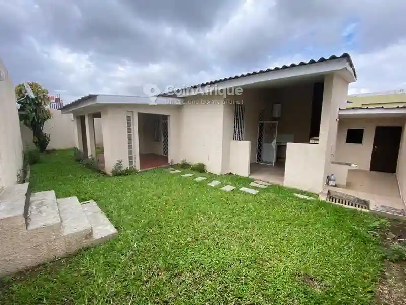 Vente Villas 06 Pièces - Cocody - Vue 3