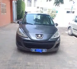 Peugeot 207 2012