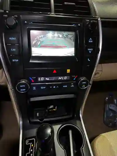 Toyota Camry 2015 à Dakar - Vue 1