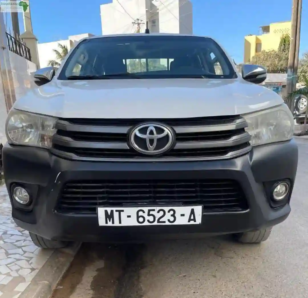 Toyota Hilux Année 2018 - Vue 2