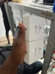 Airpods 4