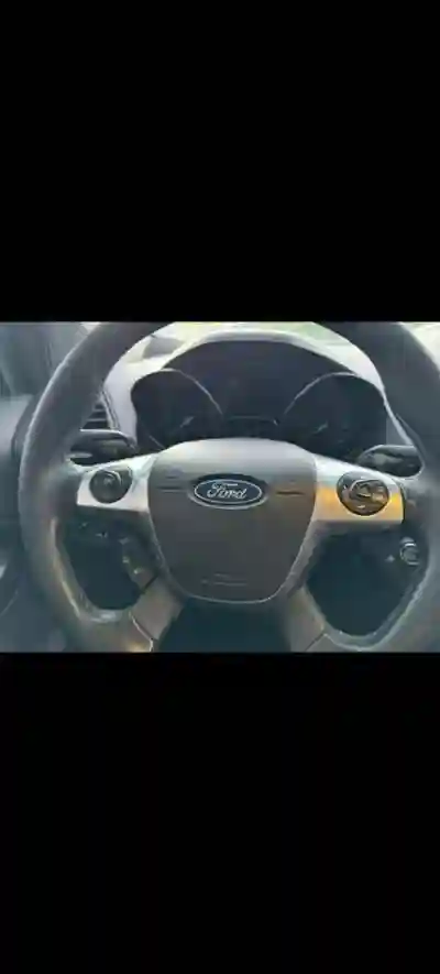 Ford Escape 2015 Titanium à Dakar - Vue 3