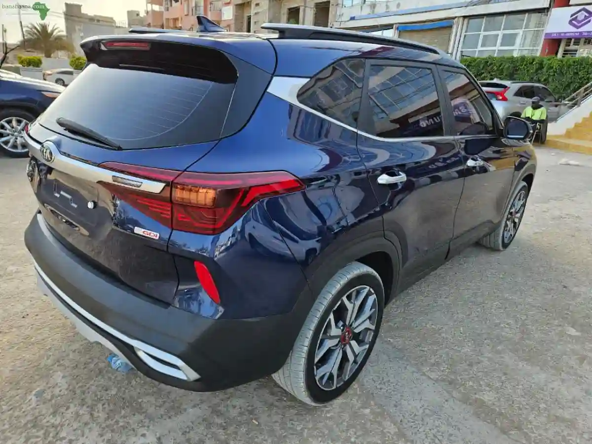 Kia Seltos Limite Annee 2017 - Vue 2