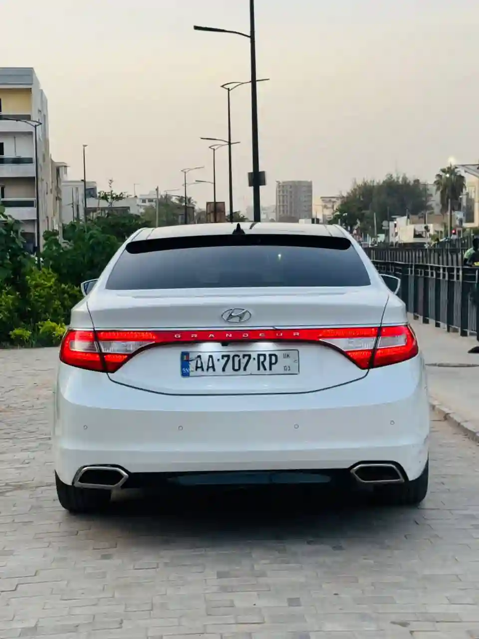 Hyundai Grandeur 2015 - Vue 1