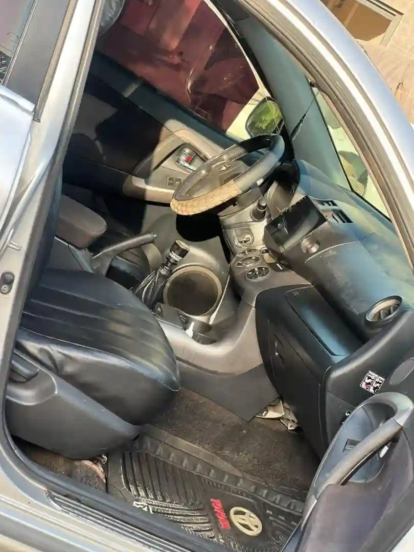 Toyota Rav4 2009 - Vue 2