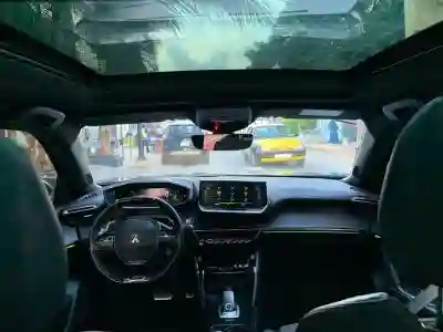 Peugeot 2008 GT Line 2020 à Dakar - Vue 2