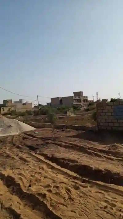 Terrain de 500 Mètres Carrés à Vendre à Gandig à Mbour - Vue 3