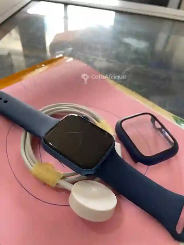 Apple Watch Série 7 45mm Rapide0