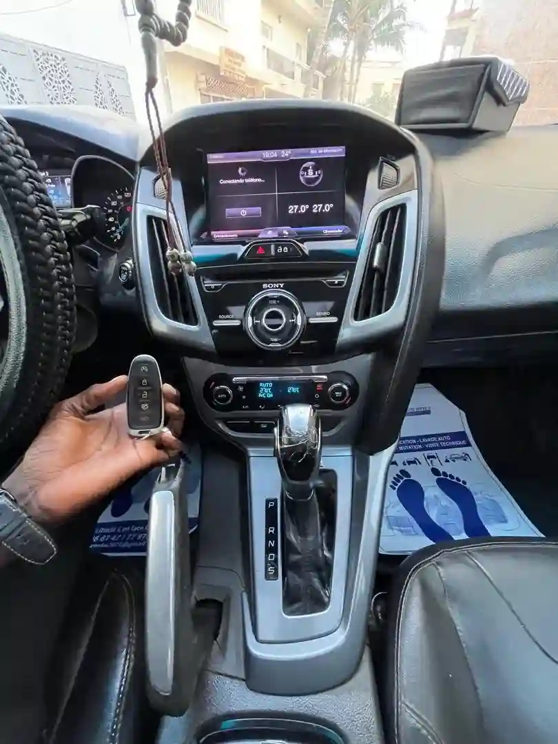 Ford Focus - Vue 2