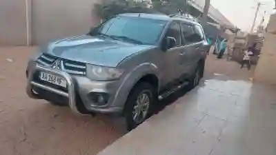 Mitsubishi Pajero Sport DID à Dakar - Vue 2