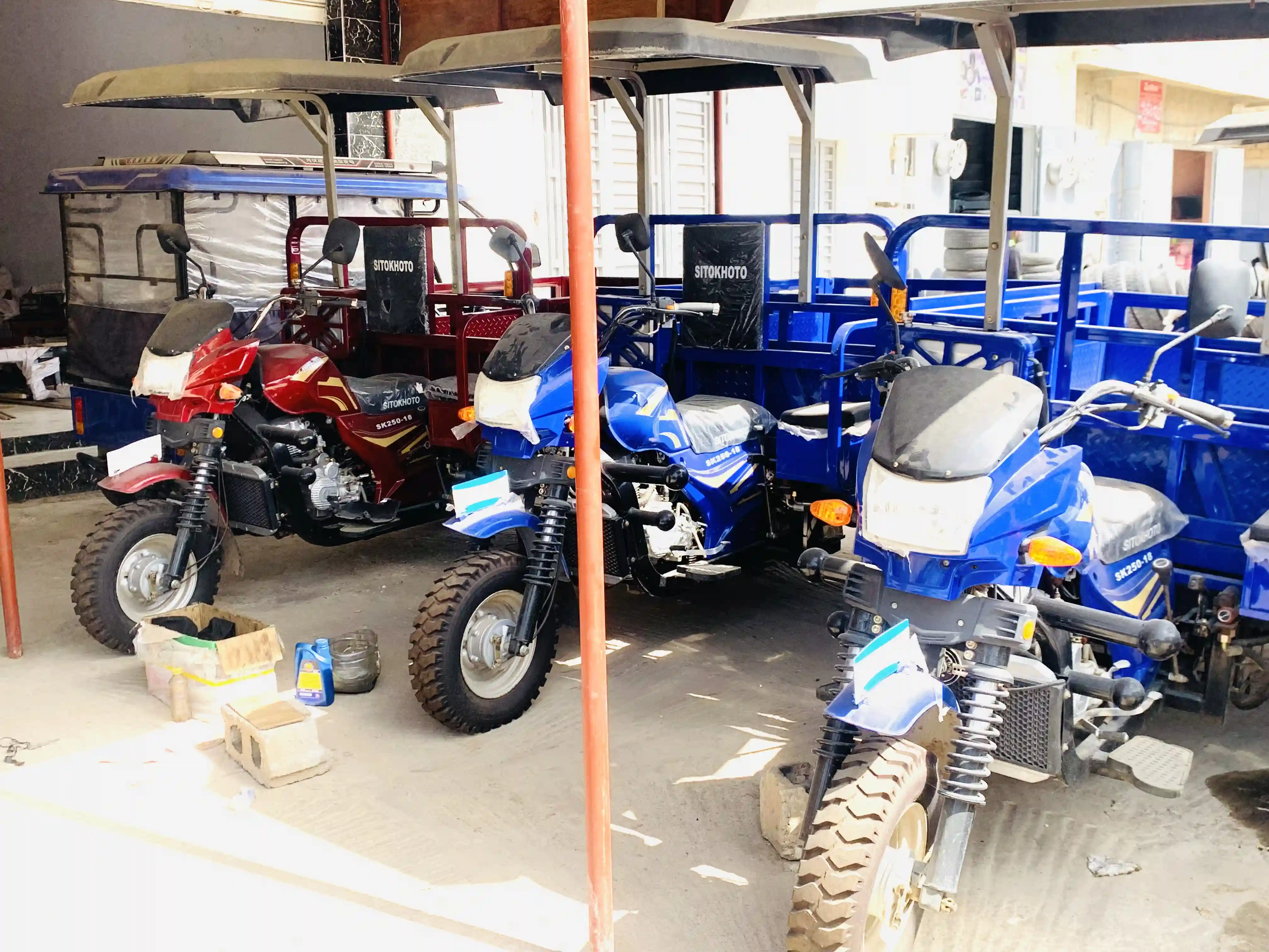 Moto Tricycle 5 Roues - Vue 2