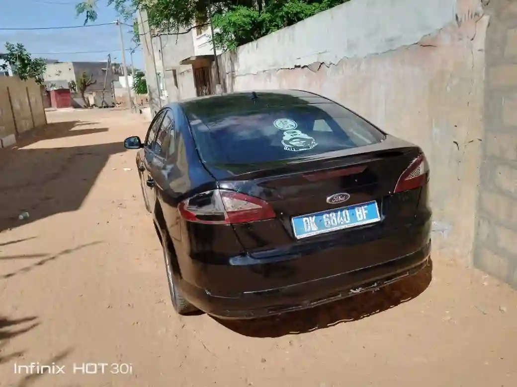 Ford Mondeo 2010 - Vue 2