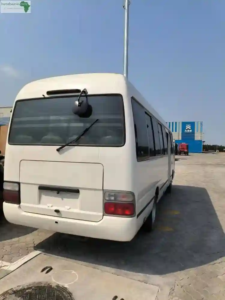 Location DE BUS Toyota Coaster - Vue 1