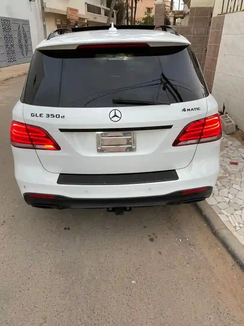 Mercedes Gle - Vue 2