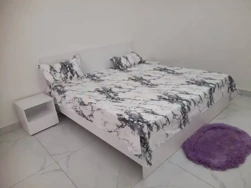 Lit Blanc en Bois - Vue 1