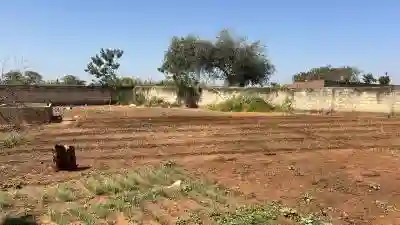 Terrain 300 Mètres Carrés à Vendre à Nguérign à Mbour - Vue 2