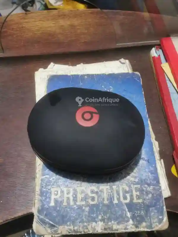 Beats Studio 3 - Vue 2