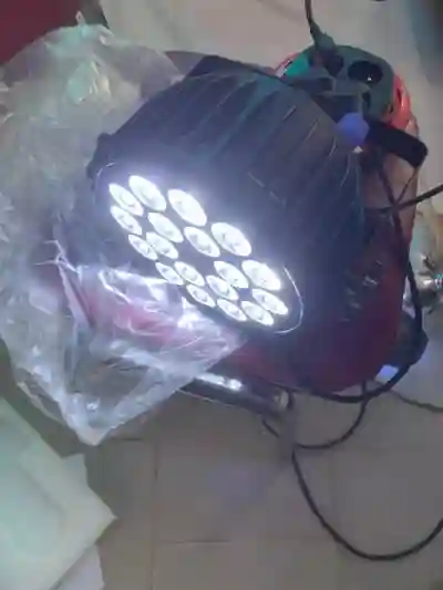 Jeux de Lumières Barres de Fixage Fumigènes à Dakar - Vue 1
