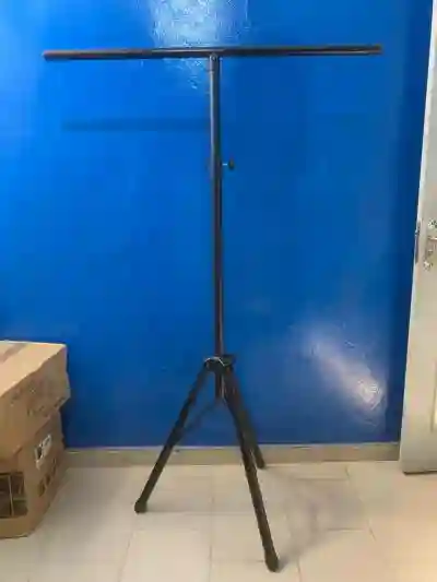 Jeux de Lumières Barres de Fixage Fumigènes à Dakar - Vue 3