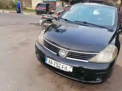 Nissan Versa 2009 à Dakar - Vue 1