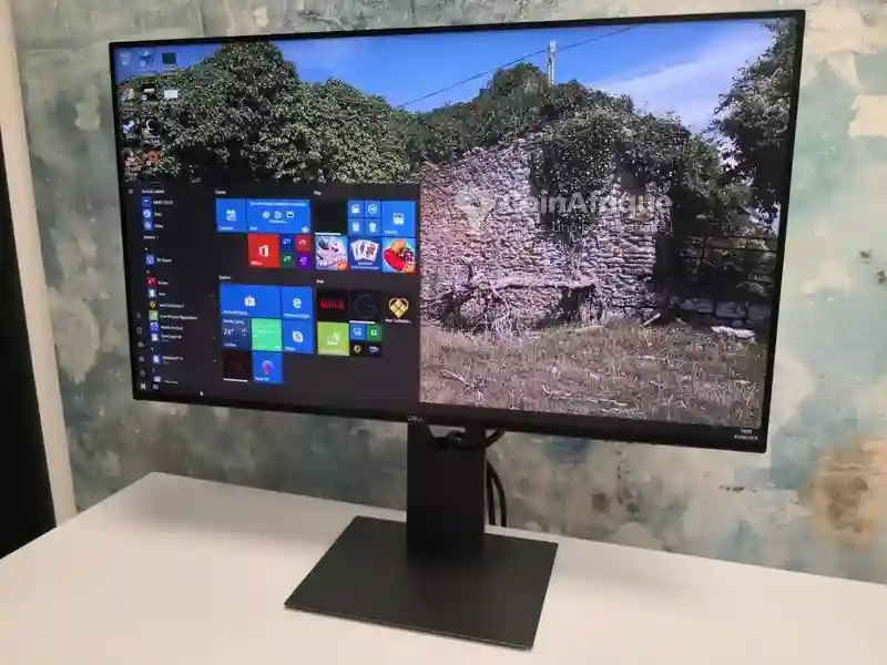 Ecran Moniteur Dell Ultraslim 24 Pouces - Vue 3