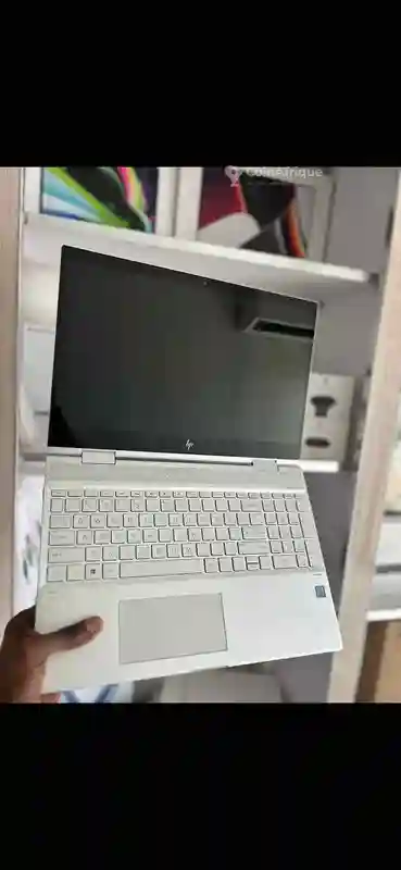 HP Envy X360 15 Pouces - i5 8th | 8gb ram | 256 - Vue 3