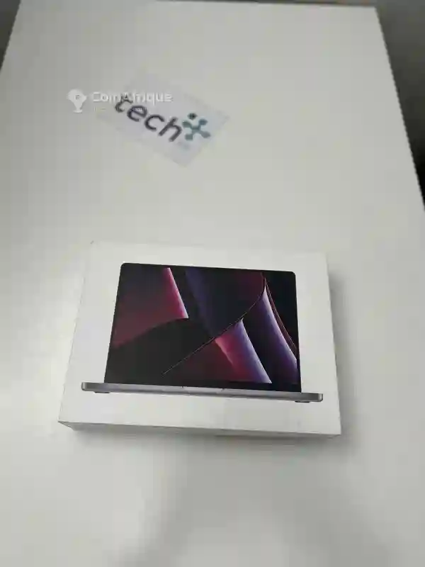 Macbook Pro 2023 14 Pouces - m2 pro | 16gb ram | 512 - Vue 1