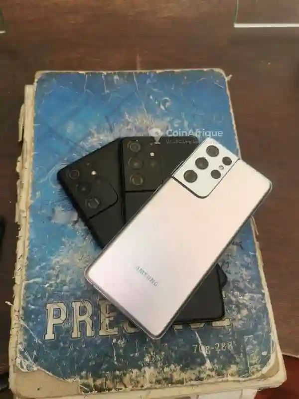 Samsung S21 Ultra 256go - Vue 3