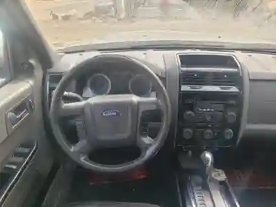 Ford Escape 2012 à Dakar - Vue 3
