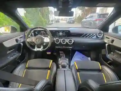 Mercedes CLA 45 AMG 2020 à Dakar - Vue 2
