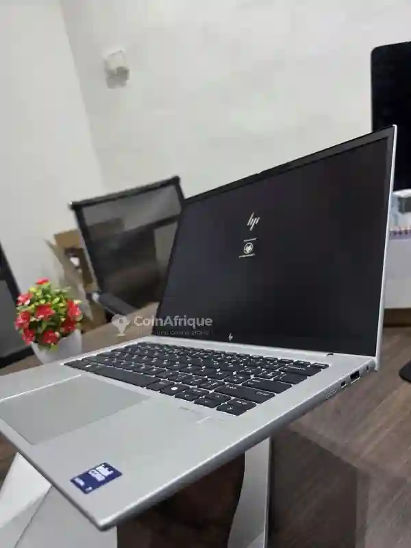 PC HP Elitbook 840 14 Inch G10 Note Notebook PC - Vue 3