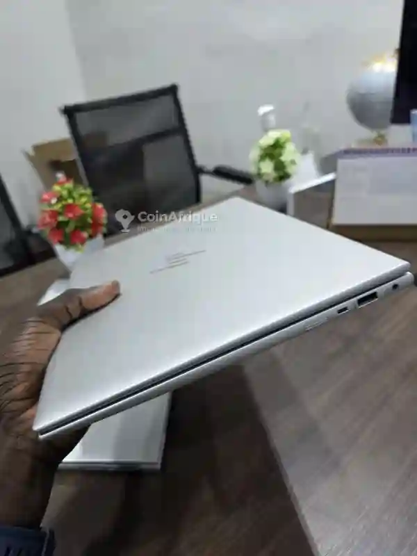PC HP Elitbook 840 14 Inch G10 Note Notebook PC - Vue 5