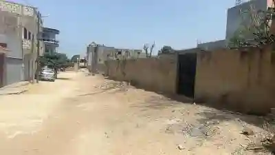 Terrain 350 Mètres Carrés à Vendre à Mbour Sé à Mbour - Vue 2