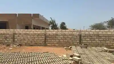 Terrain 250 Mètres Carrés à Vendre à Nguérign à Mbour - Vue 2