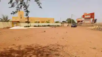 Terrain 600 Mètres Carrés à Vendre à Nguérign à Thies - Vue 3