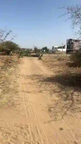 Terrain de 300 Mètres Carrés à Vendre à Saly Sénégal - Vue 2