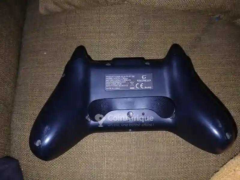 Mannette Playstation 4 - Vue 1