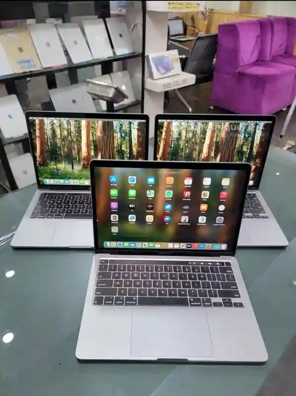 PC Macbook pro 2020 133 Pouce Core i7 - Vue 4