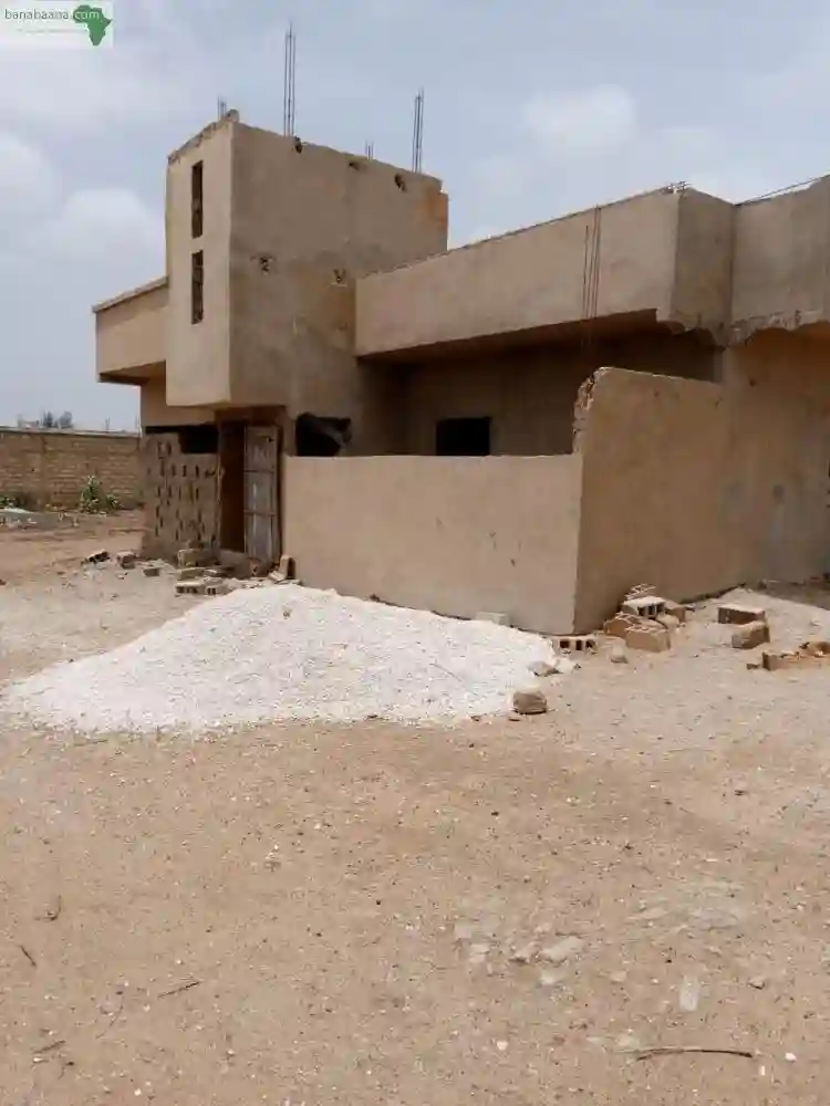 Maison de 200 Mètres Carrés à Vendre à Mb - Vue 2