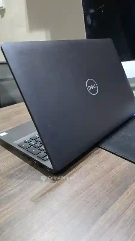 PC Dell Precision 3541 Core i9 de 9th Génération - Vue 4