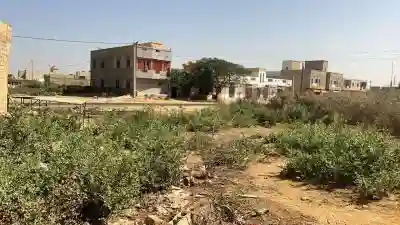 Terrain 300 Mètres Carrés à Vendre à Saly Sé à Mbour - Vue 2