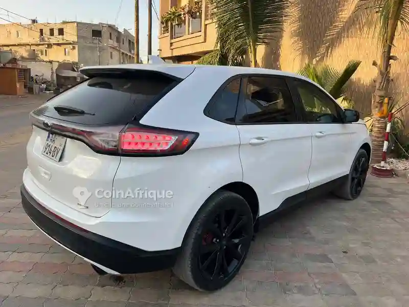 Ford Edge 2015 - Vue 2